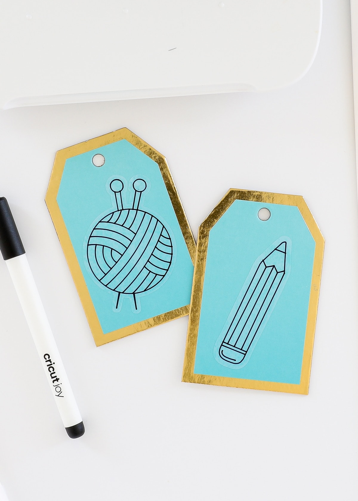 How to Use Cricut Pens to Make (Gorgeous) Custom Labels - The Homes I Have  Made