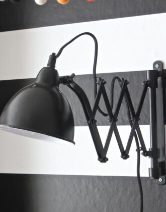 These 20 plug-in light fixtures are the perfect way to add style to any rental space!