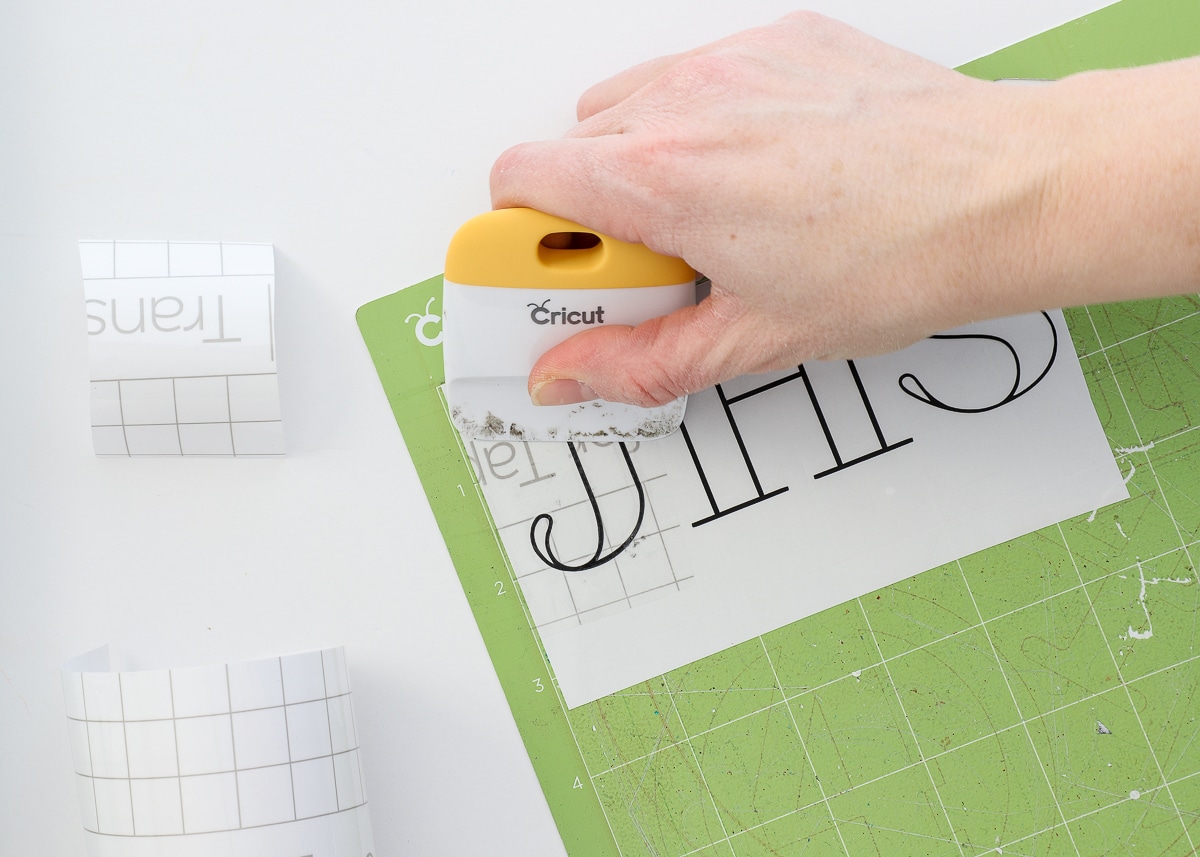 How to Make Vinyl Labels with a Cricut A Comprehensive Guide