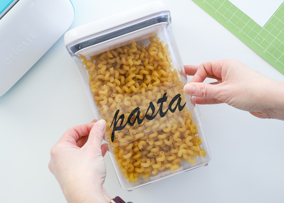 How to Make Vinyl Labels with a Cricut A Comprehensive Guide