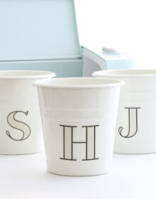 how to make vinyl labels with a Cricut