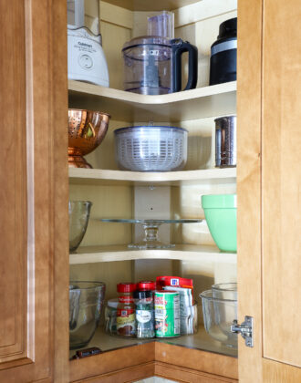 How to Organize Corner Kitchen Cabinets