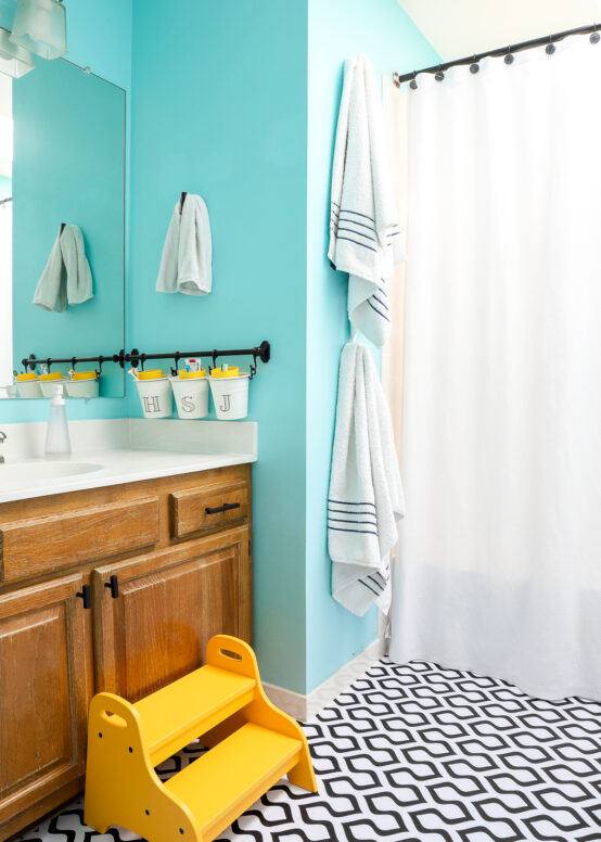 Rental Bathroom Makeover