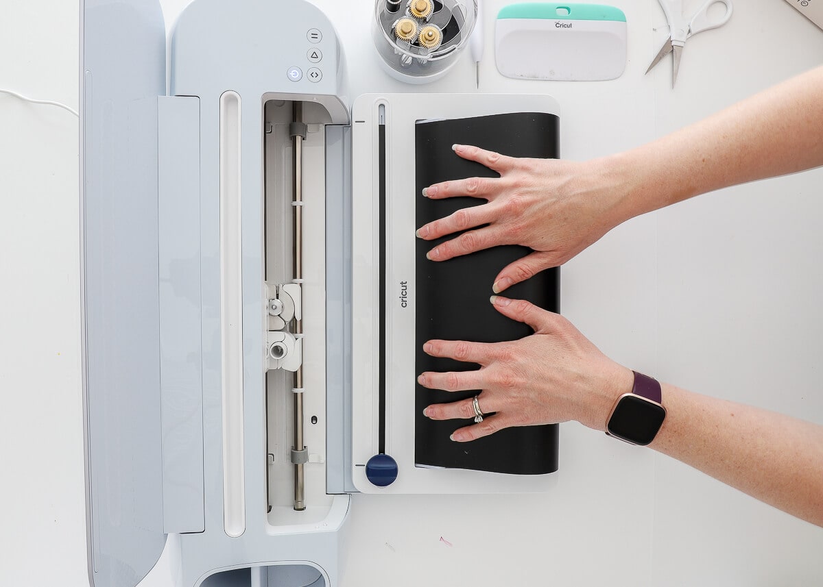 How to Use the Cricut Roll Holder for Smart Materials The Homes I