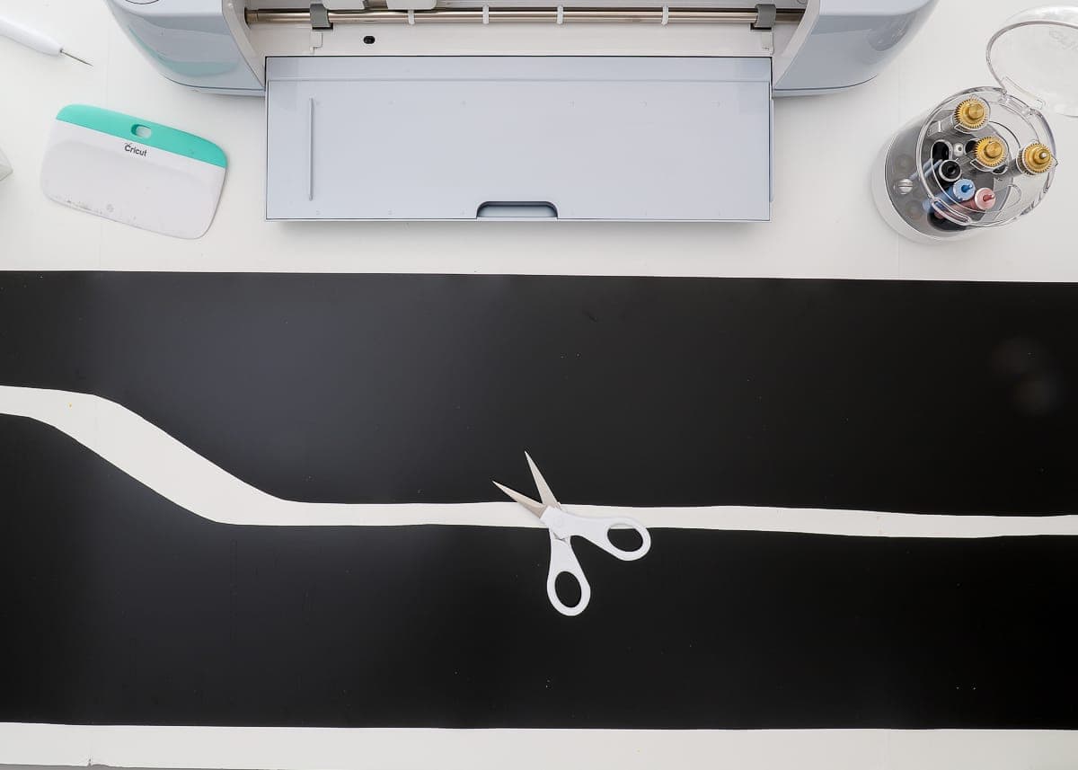 DIY Wall Ruler (with Smart Vinyl & Cricut Maker 3) - The Homes I Have Made