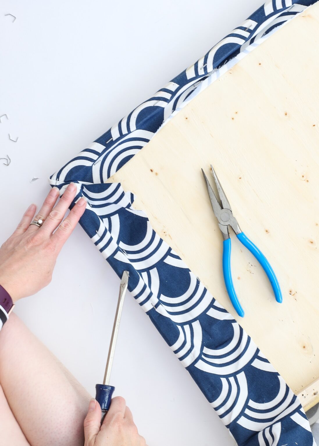 How to Recover a Chair or Bench Cushion - The Homes I Have Made