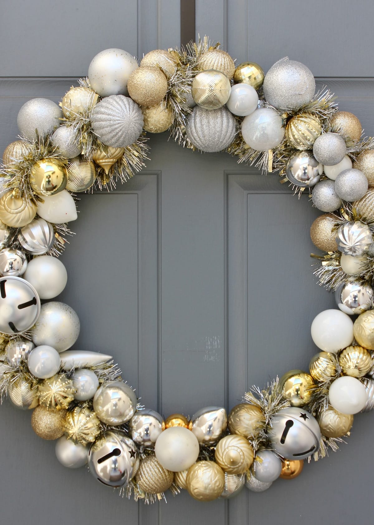 Quick & Easy DIY Ornament Wreath 2 Methods