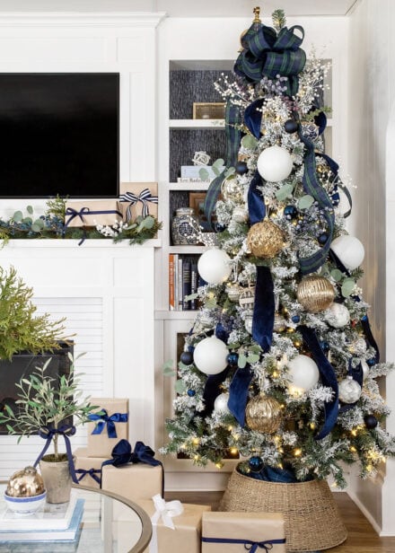 Blue and gold Christmas decorations