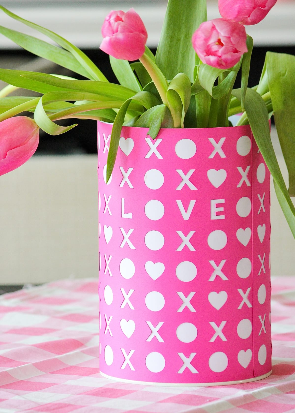 DIY Valentine Vases with a Cricut The Homes I Have Made