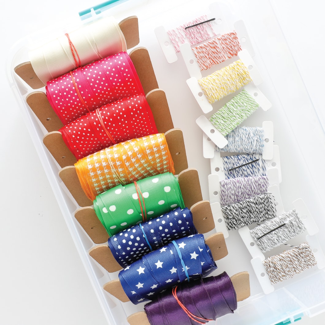 15+ SUPERB and Affordable Sewing Thread Storage Ideas  Sewing room  storage, Sewing room organization, Thread storage