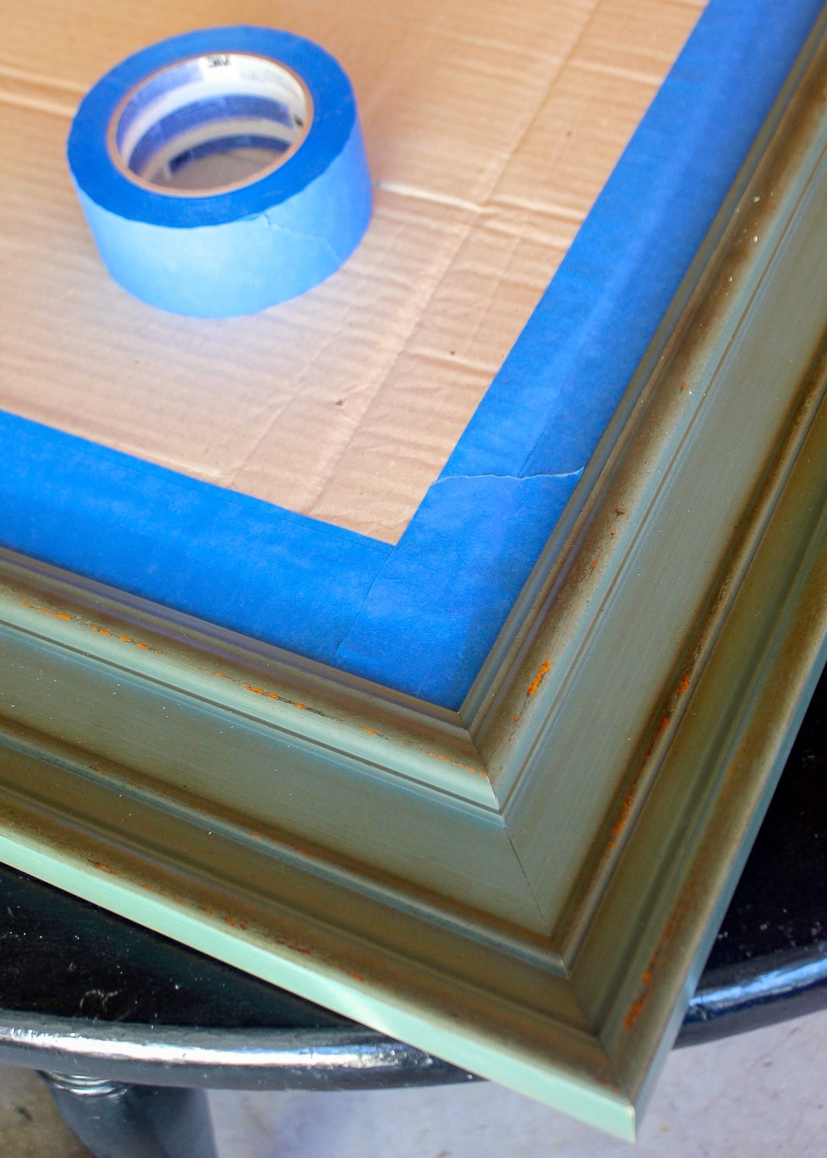 How to Spray Paint a Mirror StepbyStep Guide