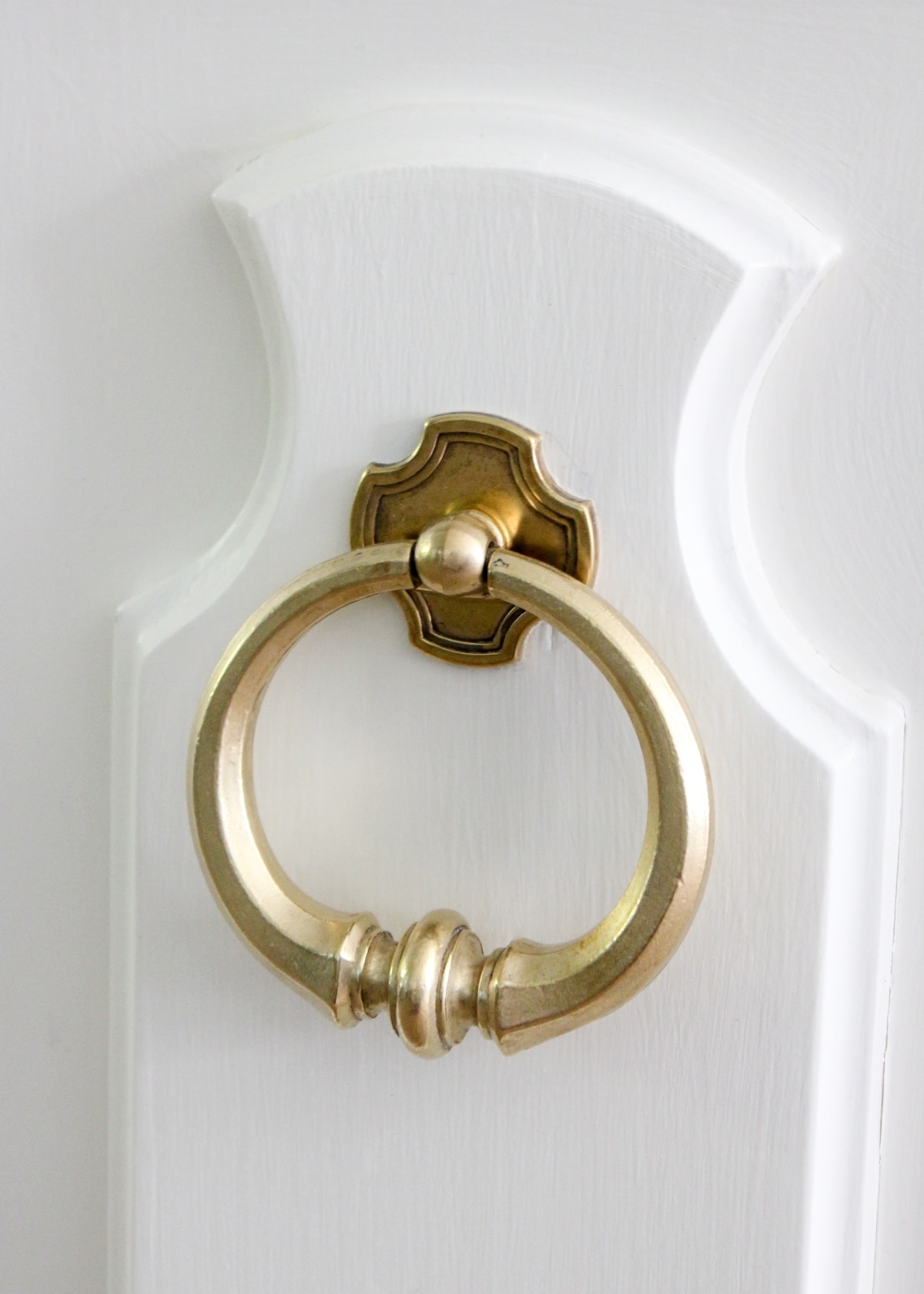 25 New Polished Brass w/white center Drawer/Door Knobs Cabinet/Furn.  Hardware