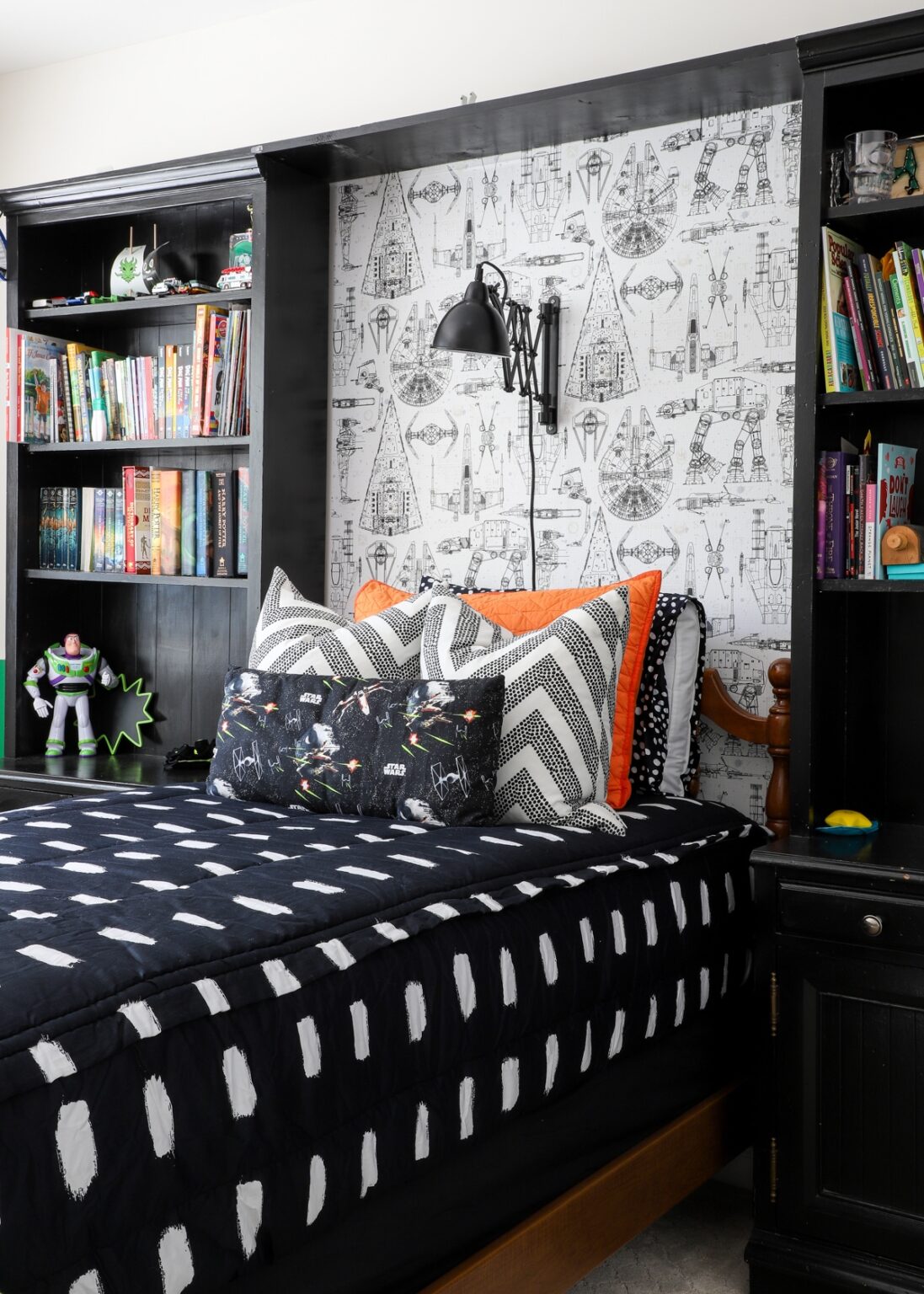 A Black, White & Green Tween Bedroom Reveal - The Homes I Have Made