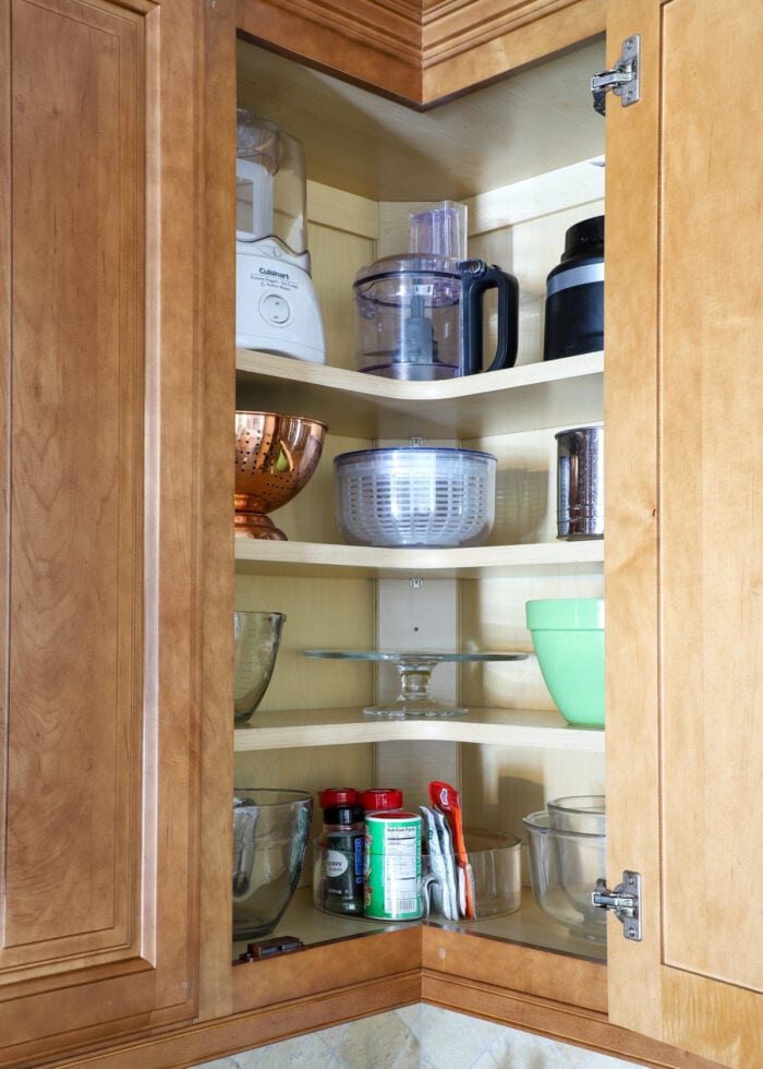 Upper corner kitchen cabinet