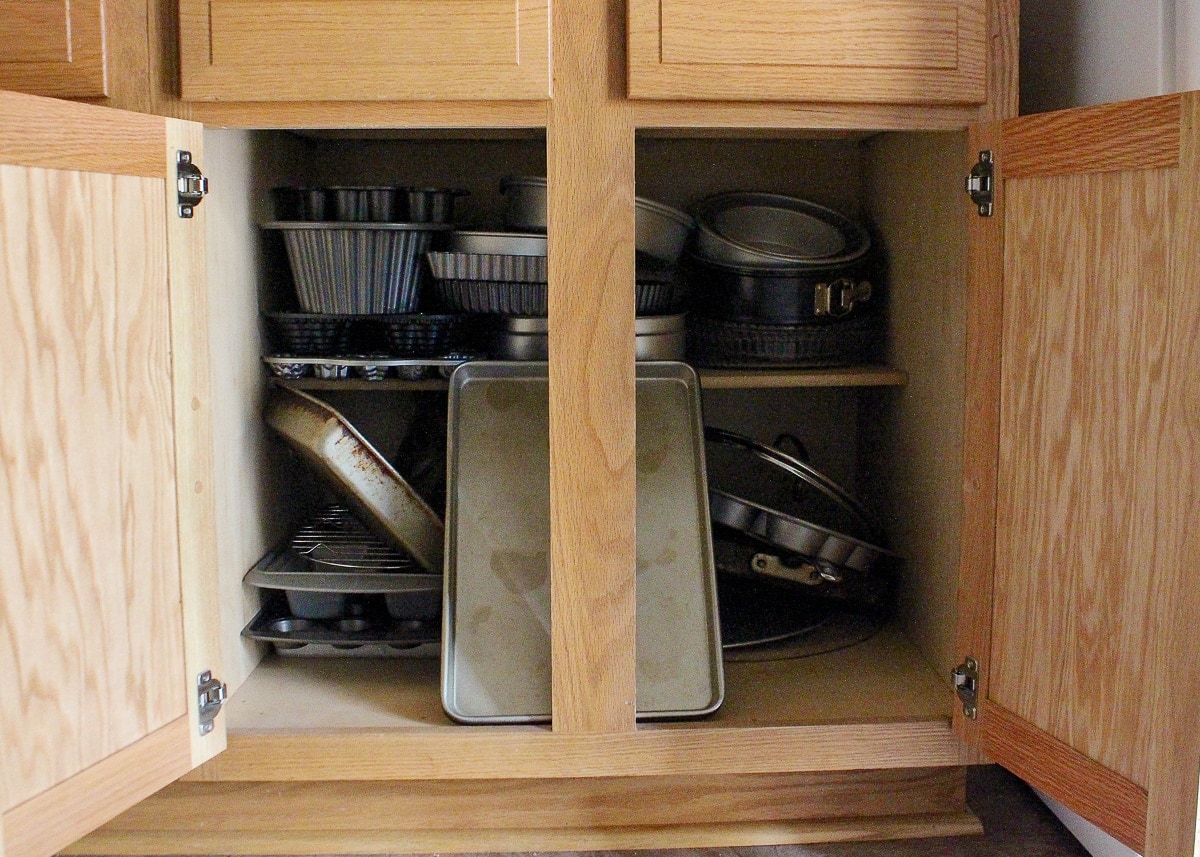 Easily Organize Your Baking Pans (In Any The Homes I Have Made