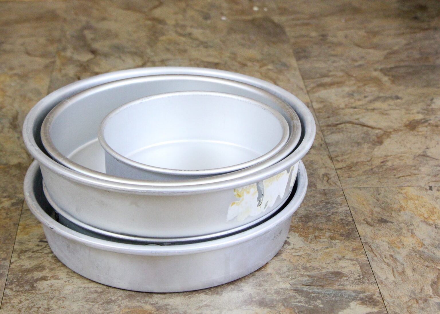 Easily Organize Your Baking Pans (In Any The Homes I Have Made