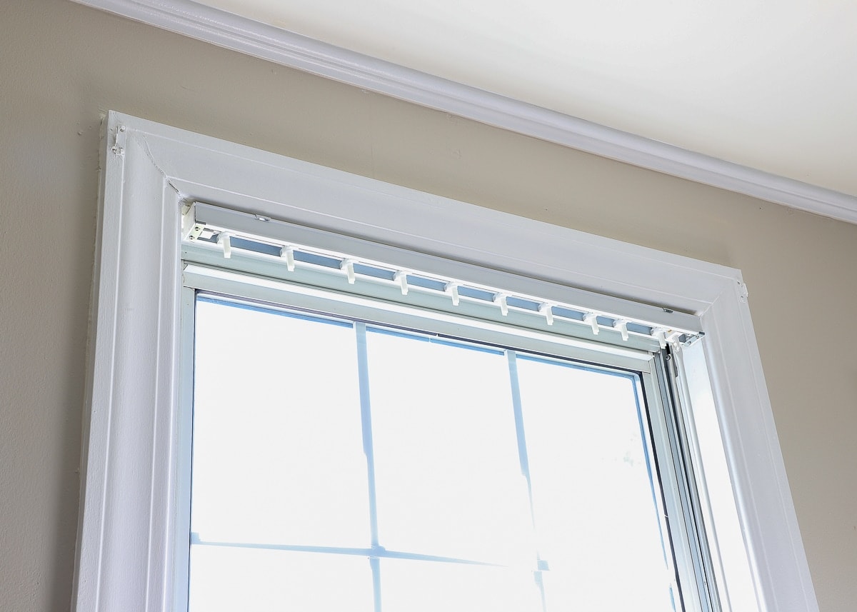 How to Remove Vertical Blinds It's Easier Than You Think The Homes