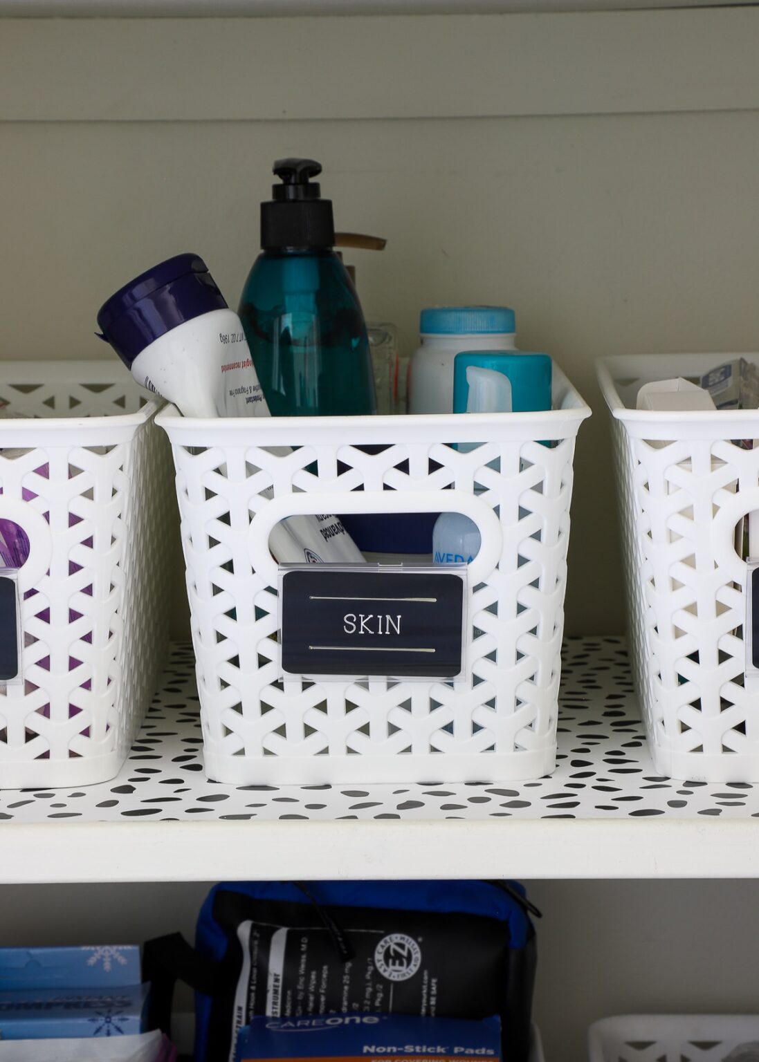 Top Tips for a Perfectly Organized Bathroom Closet (That Looks Great ...
