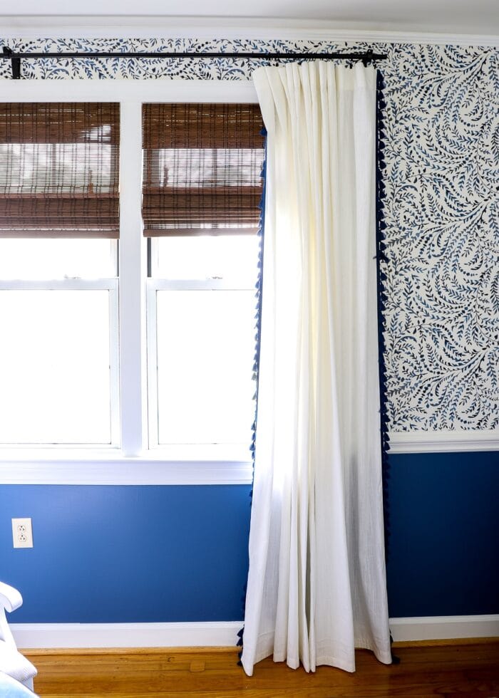 Install blinds on this Blue and white dining room 
