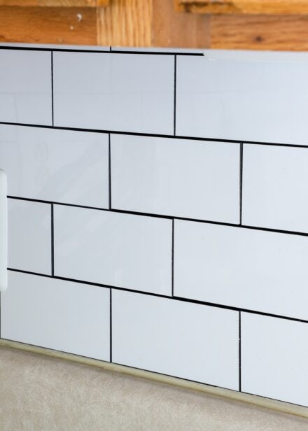 How to Install a Peel & Stick Tile Backsplash In a Rental (Without ...