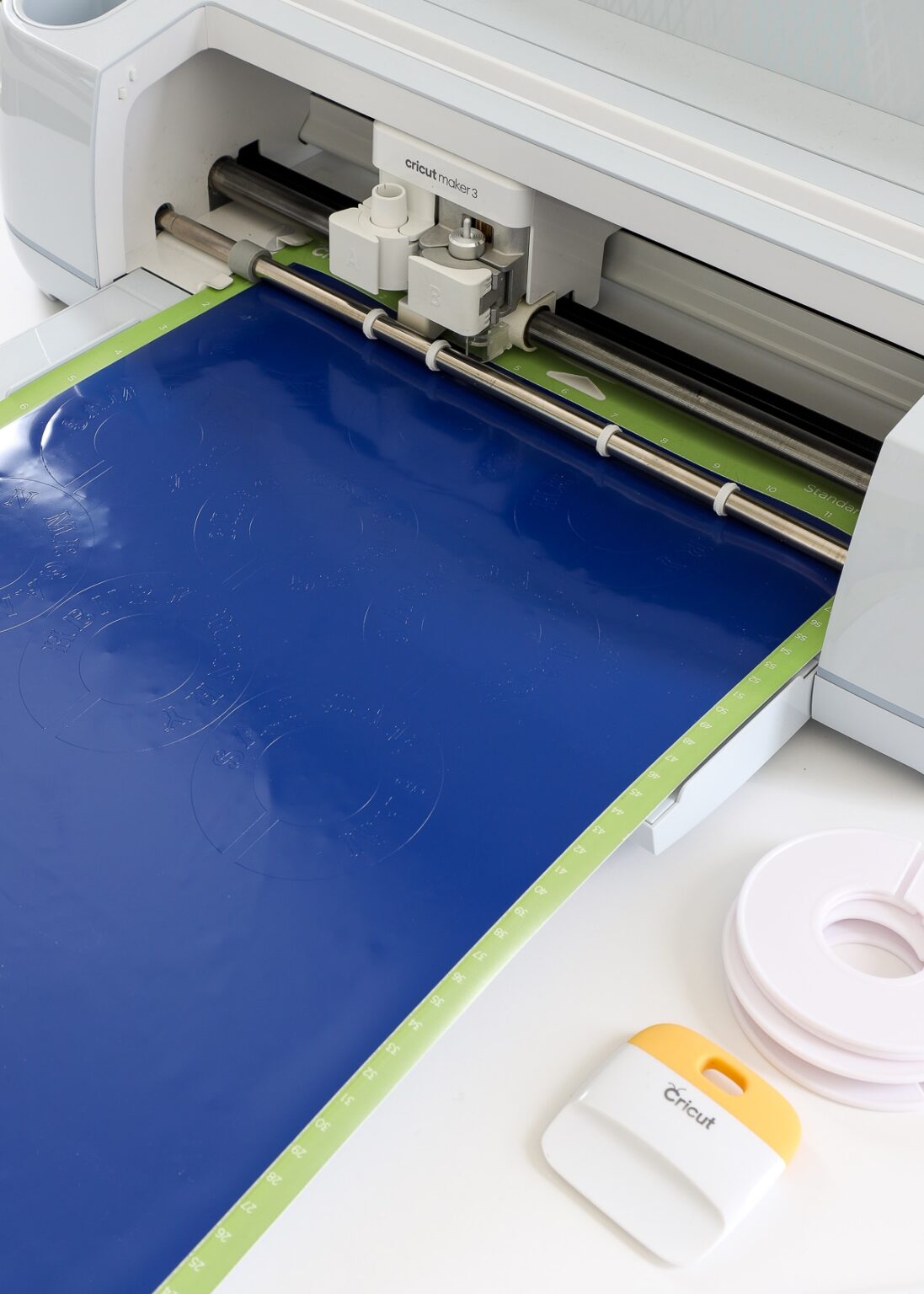 Round Closet Divider Labels with a Cricut (+ SVG File) The Homes I