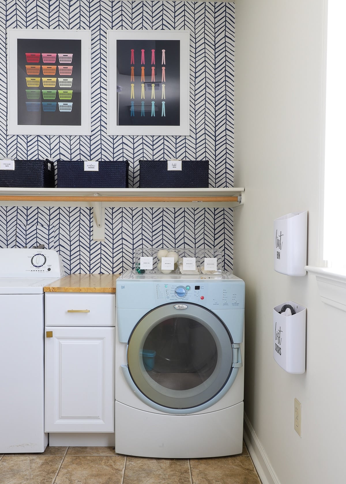 Renter-Friendly Laundry Room Makeover with Easy DIYs - The Homes I Have ...