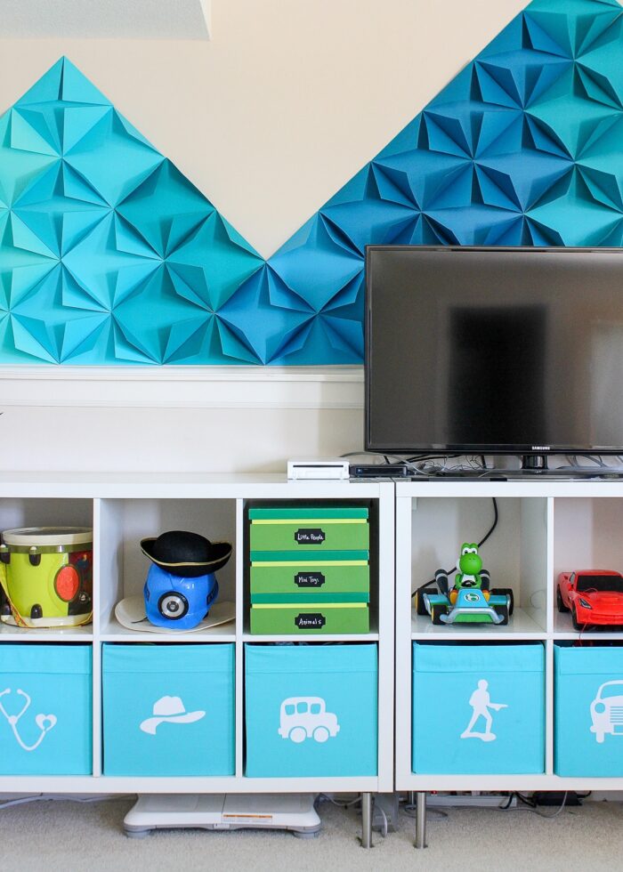 Kallax shelves in playroom lifted up on furniture feet